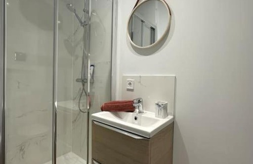 Maisons-Alfort Apartment | Appartement proche Paris et métro - Parking privé