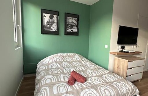 Maisons-Alfort Apartment | Appartement proche Paris et métro - Parking privé