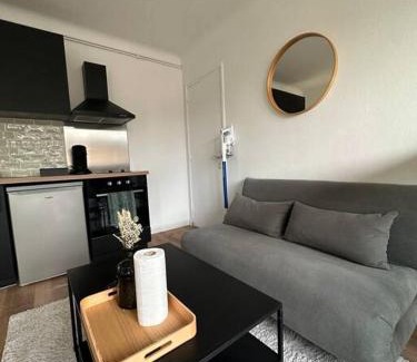 Maisons-Alfort Apartment | Appartement proche Paris et métro - Parking privé