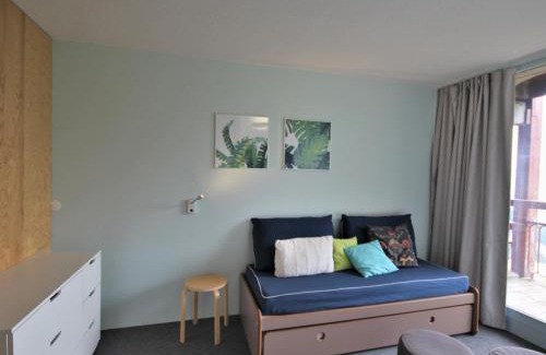 Arc-2000 Apartment | Appartement rénové 3 pièces avec balcons, WIFI, proche centre station - FR-1-346-533