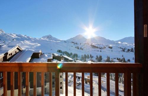 Belle Plagne Apartment | Appartement rénové 4 pers, balcon, proche pistes - FR-1-455-90