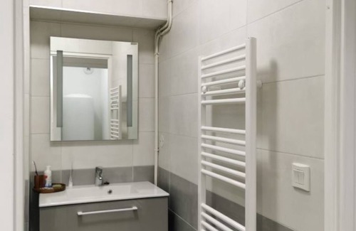 Lourdes Apartment | Appartement Rénové vue Montagne à Proximité Mairie et Sanctuaires