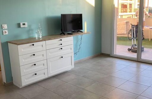 La Fare-les-Oliviers Apartment | Appartement RDC avec parking privé