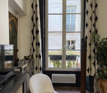 Saint-Germain-des-Pres Apartment | Appartement Rive Gauche