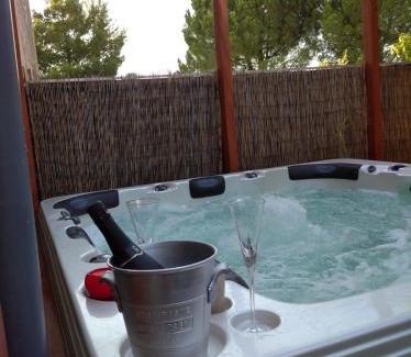 Espondeilhan Apartment | Appartement romantique l'EVASION