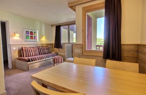Belle Plagne Apartment | Appartement spacieux 4 pers, balcon, proche pistes - FR-1-455-176