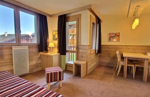 Belle Plagne Apartment | Appartement spacieux 4 pers, balcon, proche pistes - FR-1-455-176