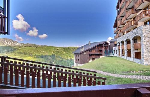 Belle Plagne Apartment | Appartement spacieux 4 pers, balcon, proche pistes - FR-1-455-176