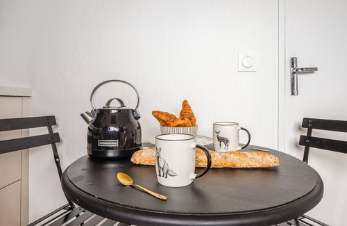 Pantin Apartment | Appartement Scandicci, vue fantastique - Welkeys