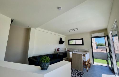 Bessan Apartment | Appartement Souplex Jardin proche autoroute, plages et attractions, Wifi - TV, calme