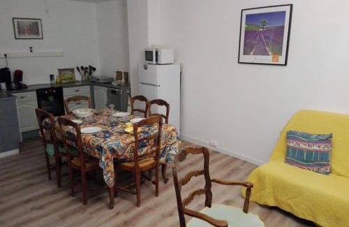 Buis-les-Baronnies Apartment | Appartement spacieux 6 personnes très lumineux
