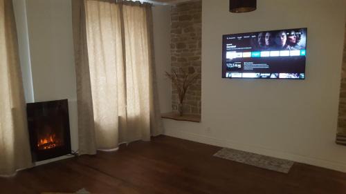 Sedan Apartment | Appartement spacieux et atypique