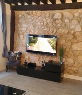 Saint-Merri Apartment | Appartement St Martin