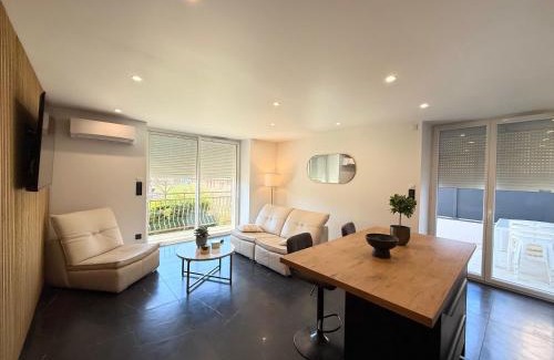 Rodez Apartment | Appartement standing calme