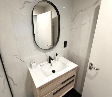 Rodez Apartment | Appartement standing calme