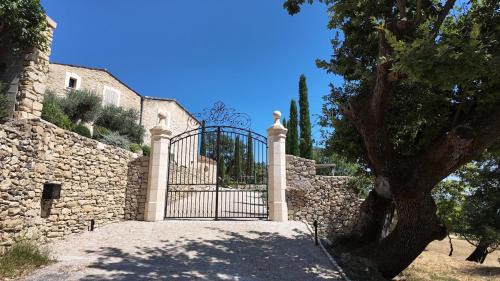 La Motte-dʼAigues Apartment | Appartement superbe dans Bastide