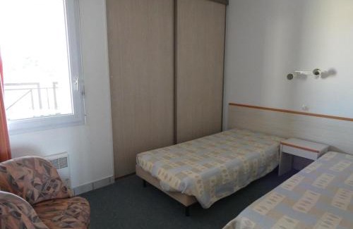 Saint-Jean-de-Monts Apartment | Appartement T2+ cabine avec piscine et parking à Saint-Jean-de-Monts - FR-1-323-315