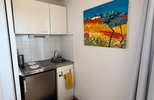 Saint-Pierre-la-Mer Apartment | Appartement T2 cabine vue mer - Saint Pierre la Mer 4MED97