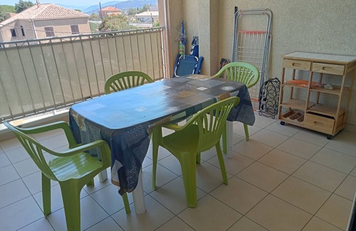 L'Ile-Rousse Apartment | Appartement T2 en Résidence Tout Confort