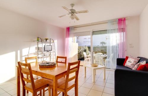 Biscarrosse Plage Apartment | Appartement T3 avec Terrasse - à 50m de la Plage de Biscarrosse, Parking Privé Inclus - FR-1-521-15