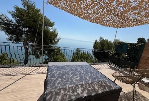 Istres Apartment | Appartement T4 terrasse et vue