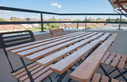 Gaillac Apartment | Appartement, terrasse, piscine, Netflix et Wi-Fi
