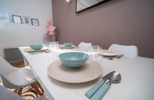 Venelles Apartment | Appartement tout équipé 4 couchages avec terrasse et Parking