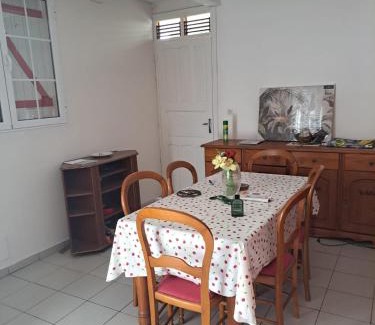 Marigot Apartment | Appartement VIEUX HAB