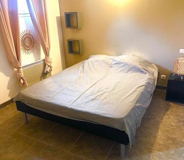 Taradeau Apartment | Appartement Village centre