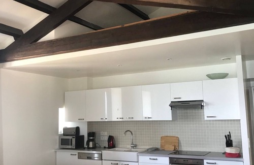 Plougasnou Apartment | Appartement vue Directe sur la Plage de Primel Trégastel