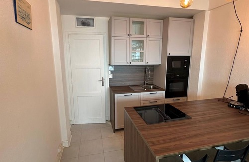 Theoule-sur-Mer Apartment | Appartement VUE SUR LA Baie DE Cannes