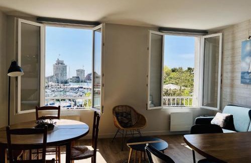 La Rochelle City Centre Apartment | Appartement vue port - quai valin