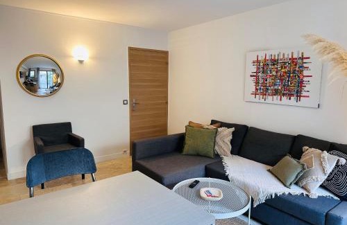 Aigues-Mortes Medieval City Apartment | Appartements 3 étoiles terrasse ou patio intra-muros