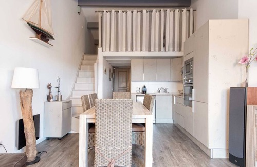 Saint-Martin-de-Re Apartment | Appartment PERTUIS .