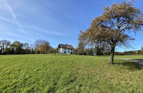 Argenbuhl Apartment | Appealing apartment near lake