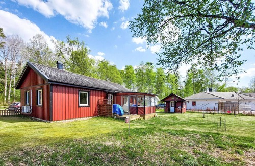 Stavsjo House | Appealing cottage in a quiet and beautiful location to Lake Bolmen.