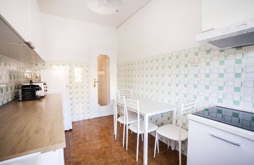 Tuscolano Apartment | Appia Near Underground Station