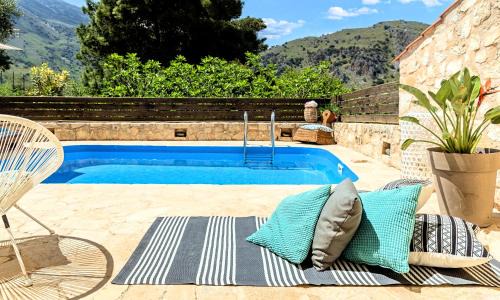 Kavallos House | Apple Green Villa Privater Pool