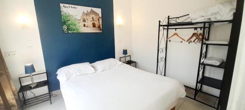 Azay-le-Rideau Apartment | Appt 2 Chambres avec parking privé au centre d'Azay
