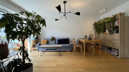 Necker Apartment | Appt 2 Chambres Vue Tour Eiffel