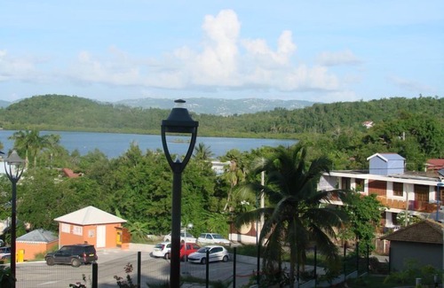 Pointe du Bout Apartment | APPT COMFORT OVERHANGING VIEW OF THE CARIBBEAN SEA BEACHES 150m