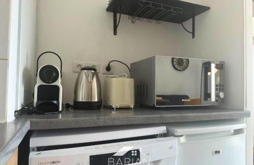 Aytre Apartment | Appt Cosy avec balcon - Plage & commodités à pied - Linge et Ménage Fournis