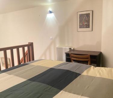 Faubourg de l'Arche Apartment | Appt duplex élégant à La Défense Paris - Métro Ligne1/RER A