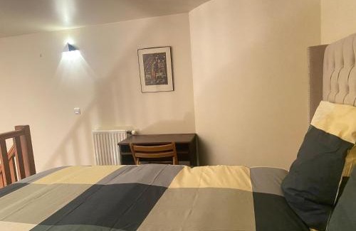 Faubourg de l'Arche Apartment | Appt duplex élégant à La Défense Paris - Métro Ligne1/RER A