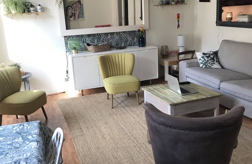 Pere Lachaise Apartment | Appt Familial, Proche Métro . Près des Buttes Chaumont et du Père Lachaise
