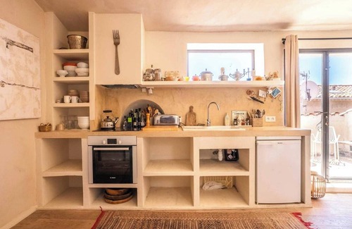 Saint-Tropez City Centre Apartment | Appt moderne- AC-2BR-3P - Beach 5min-St-Tropez