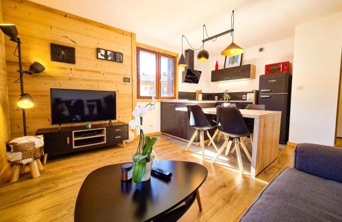 Saint-Jean-de-Sixt Apartment | Appt Tournette - Centre Village, Vue Montagne - AravisTour