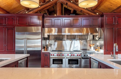 Hailey House | Après Lodge - Ultimate Gathering Place for Family & Friends