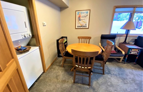 Alyeska House | Apre' Ski One Bedroom -Barren Guest Suite