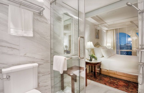 Hang Trong Hotel | Apricot Hotel